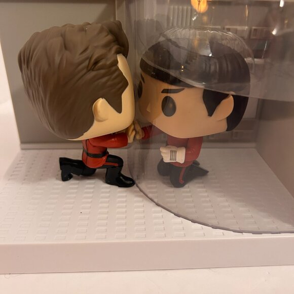 Funko Pop! Moment #1197 — Kirk & Spock “The Wrath of Khan” Target Con Exclusive - Picture 4 of 7